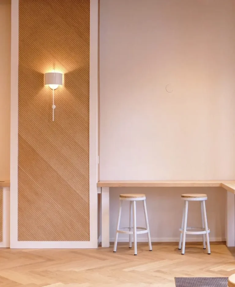 This is at Pourt in NYC - 331 Maple Veneer